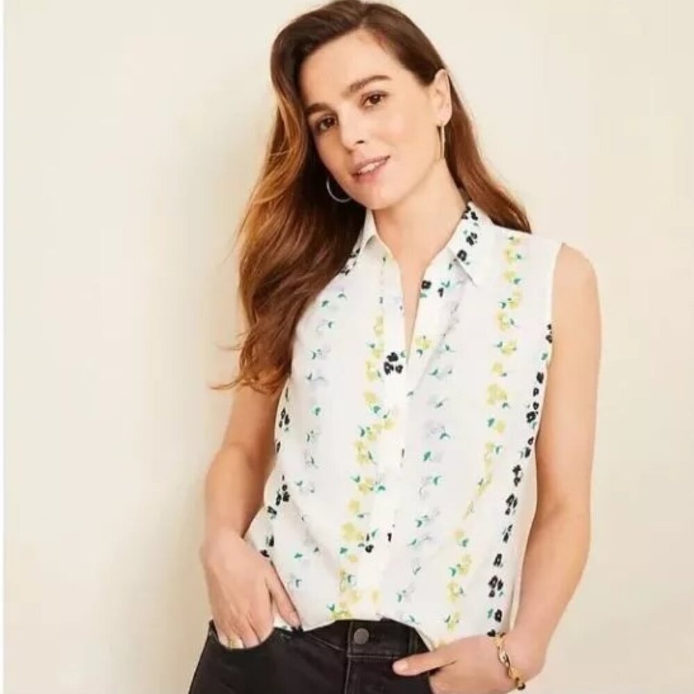 Brand New Ann Taylor Floral Sleeveless Essential Shirt, Size SP